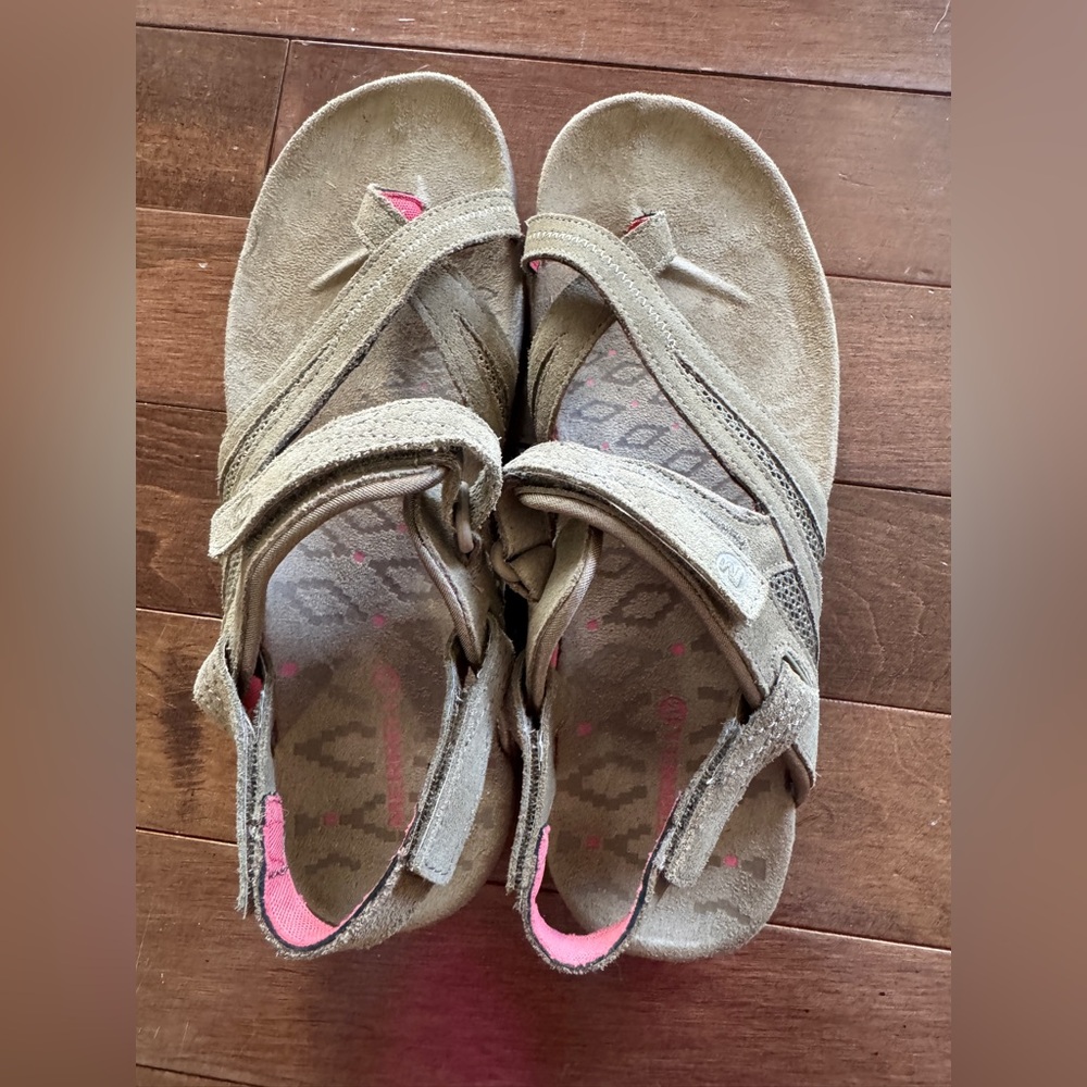 Merrell Kangaroo Light Brown Pink Sport Hiking Sandals Women's sz 10